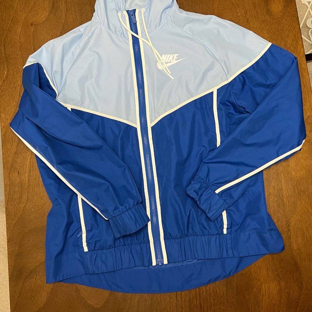 Nike windbreaker